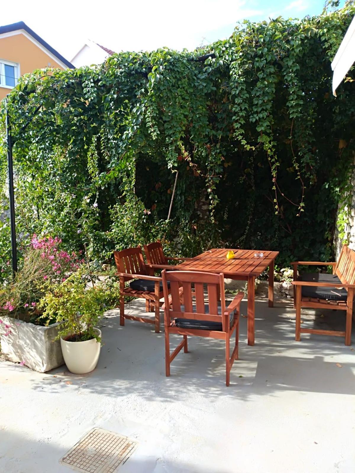 Green Oasis City Center Apartment ชิเบนิก ภายนอก รูปภาพ